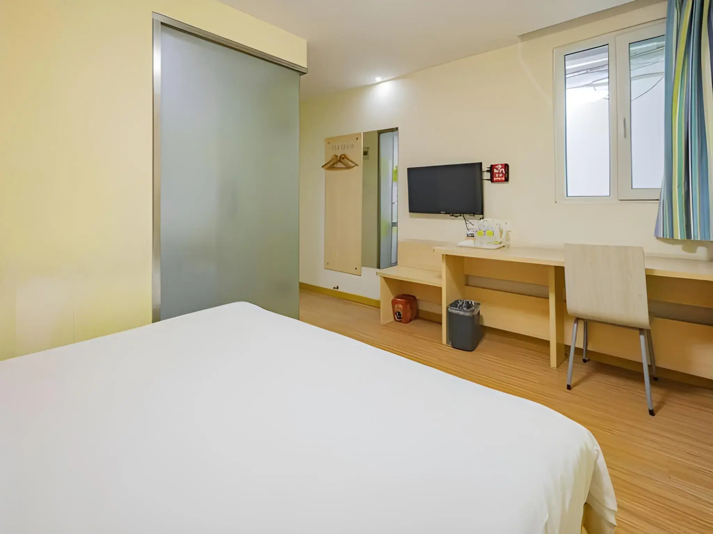 7 Days Inn