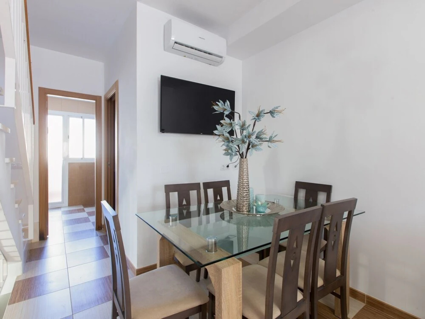 Cosy Holiday Home in Carboneras near Andaluz Park and Beach