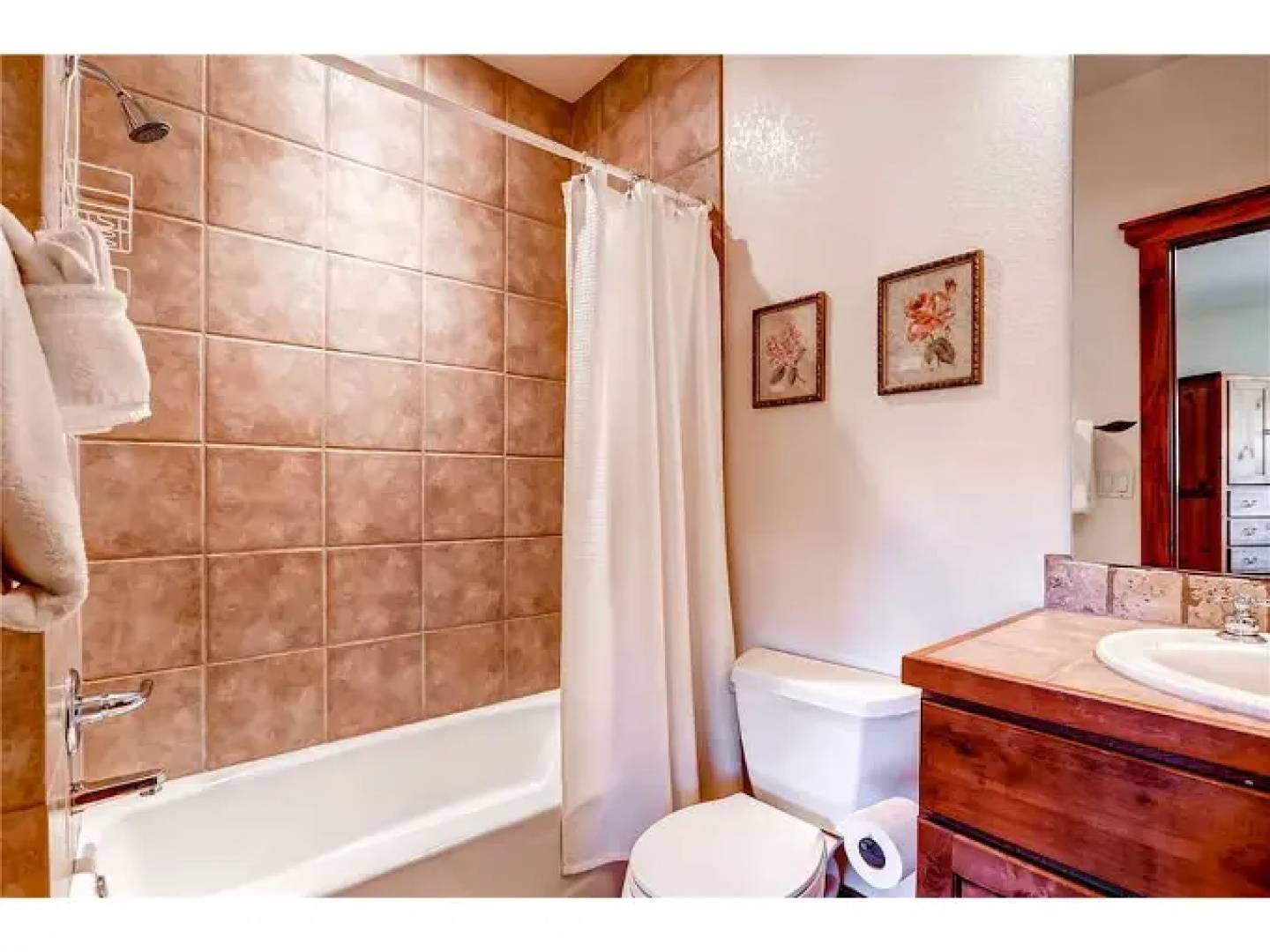 Saddlewood Townhomes