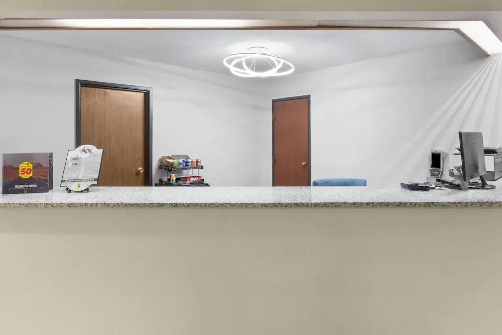 Super 8 by Wyndham Rock Port MO