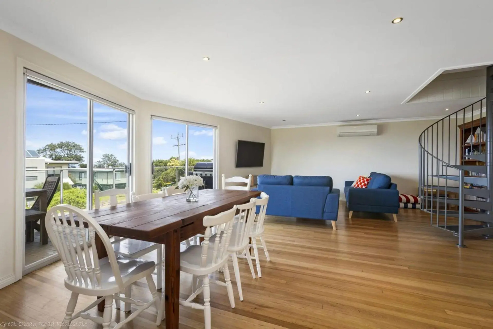 Sea Sunrise Ocean Views and Walk To Beach