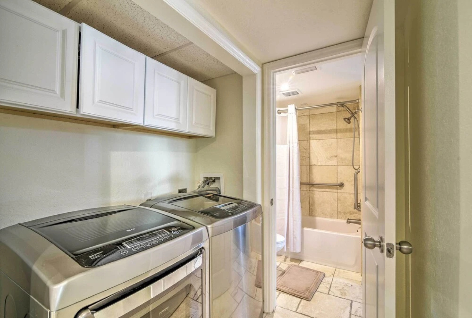 Gulf-view Hudson Condo in Waterfront Resort!