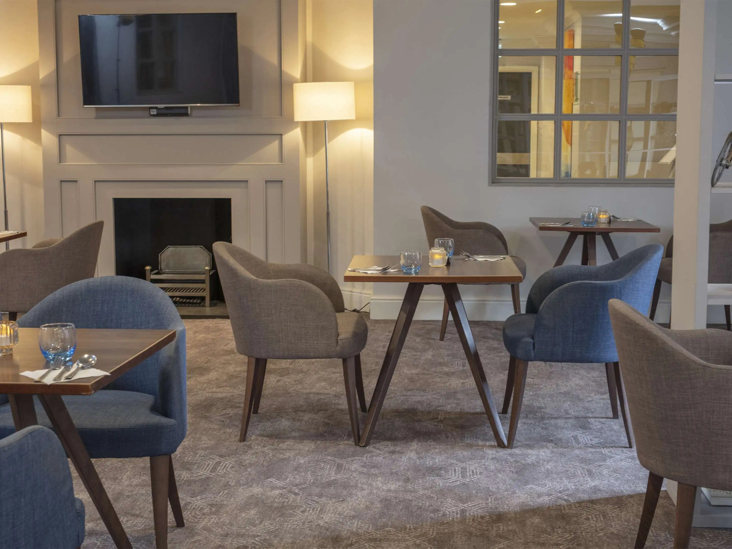 Отель The Cambridge Belfry