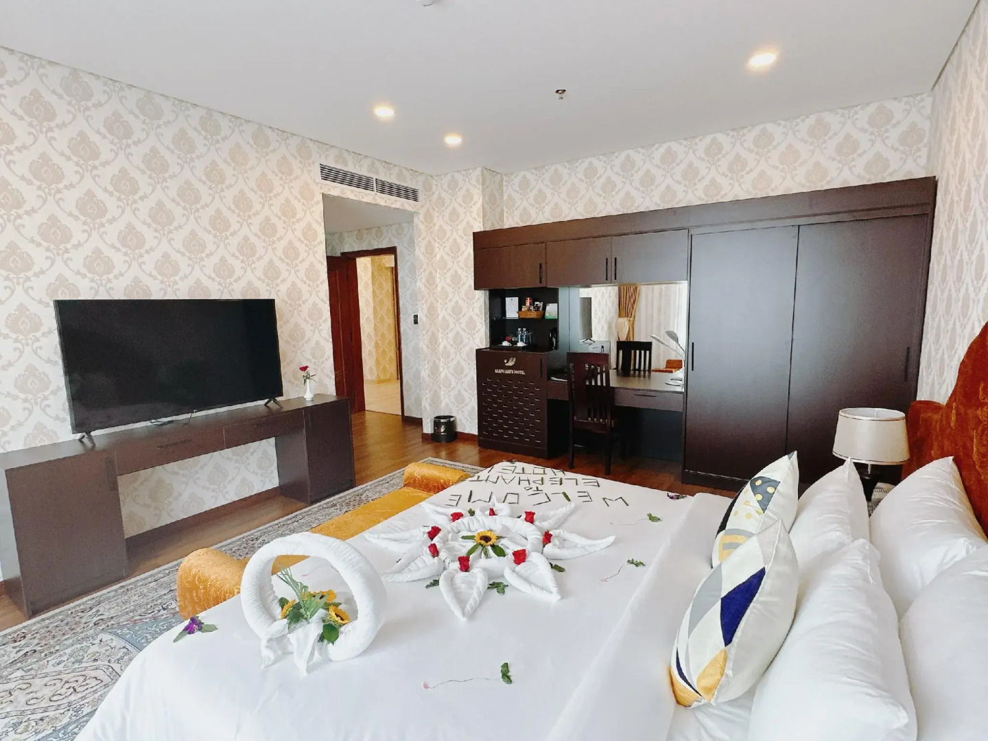 Elephants Hotel Buon Ma Thuot