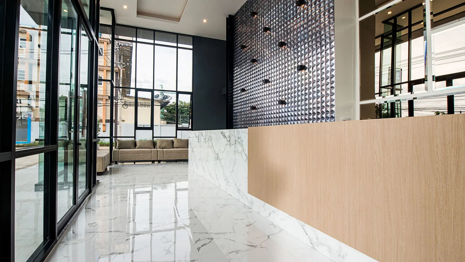 B2 Mae Sot Premier Hotel