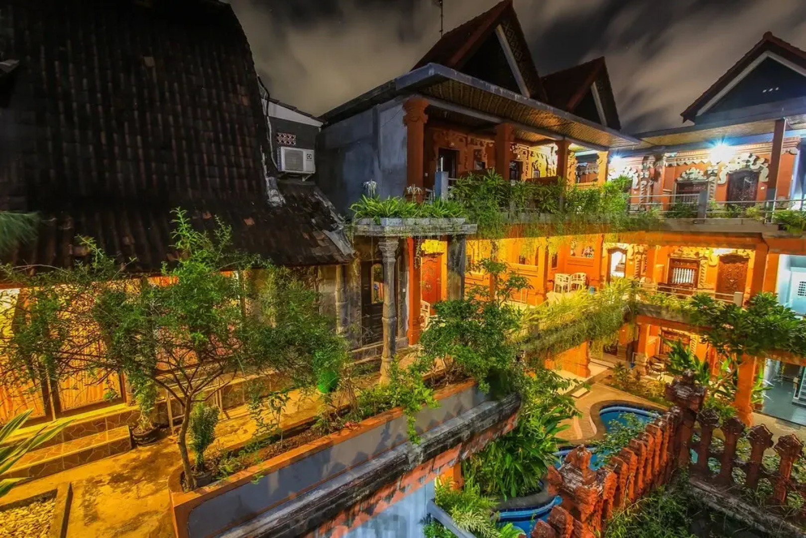 Hotel Lumbung Sari Legian