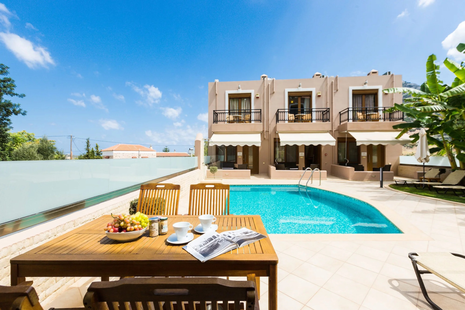 Pantheon Villas & Suites