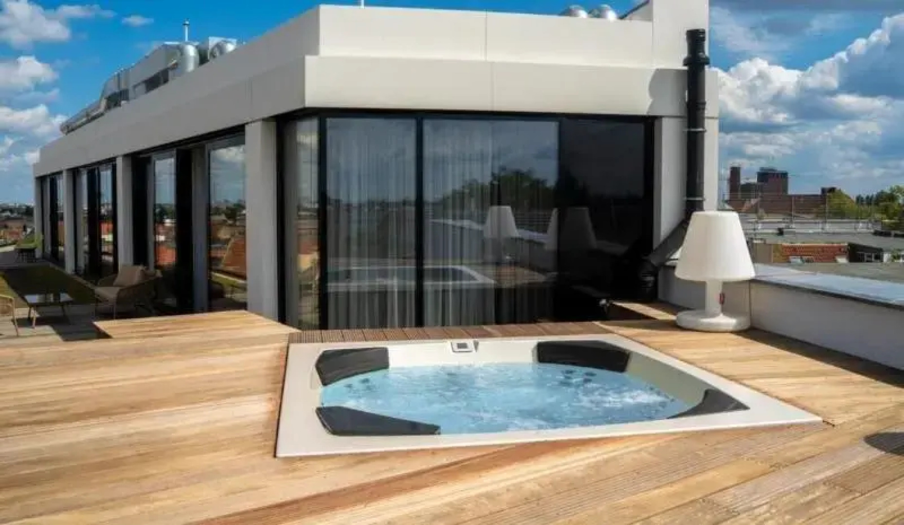 Aeronaut Serviced Apartments powered by Pearl1