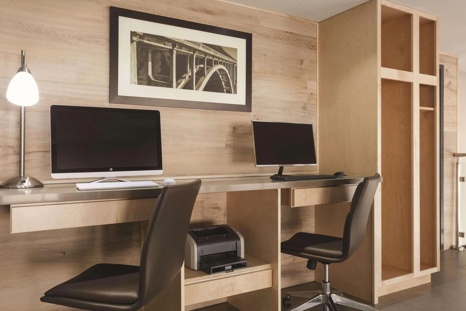 Country Inn & Suites by Radisson, Bakersfield, CA