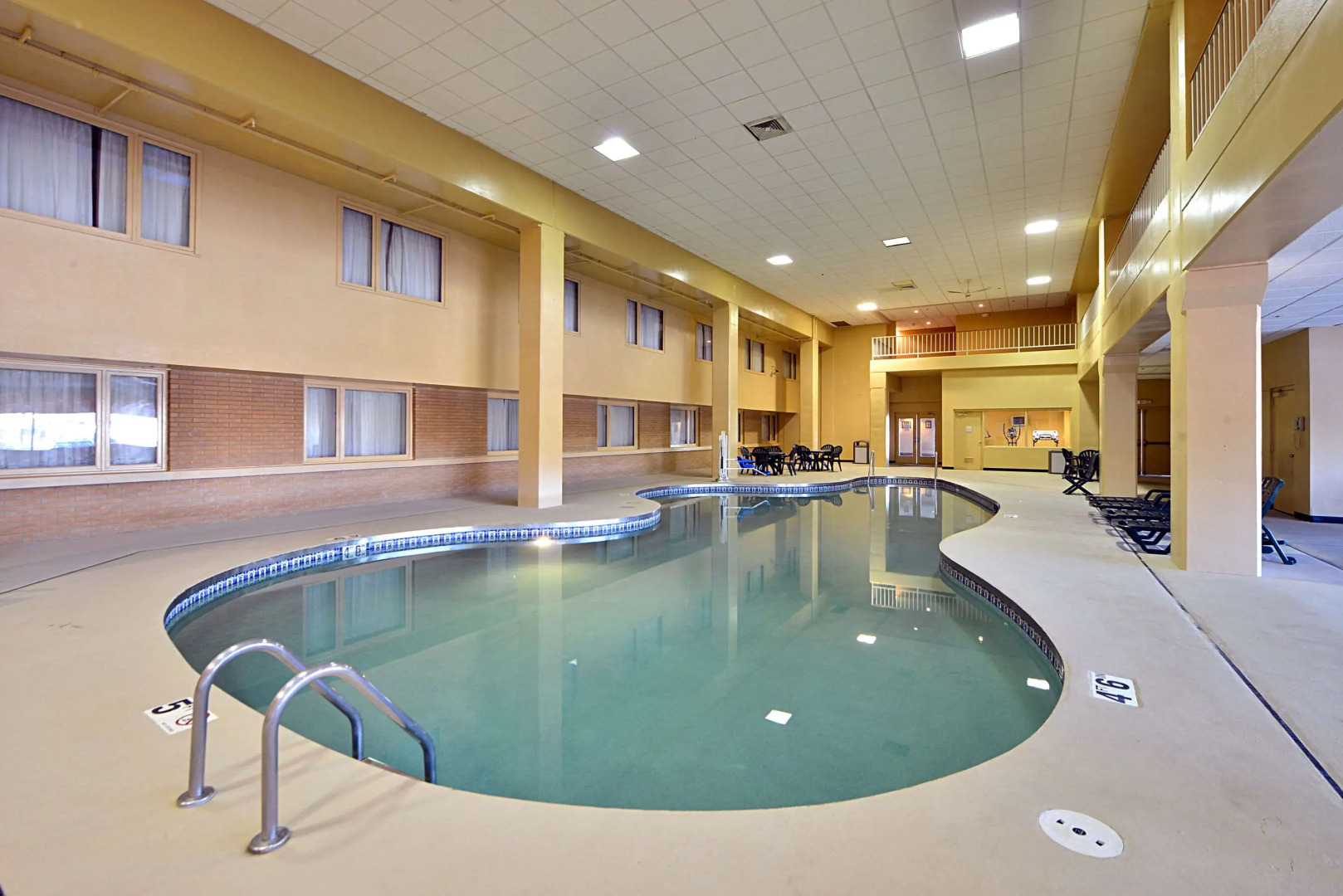 Comfort Inn & Suites