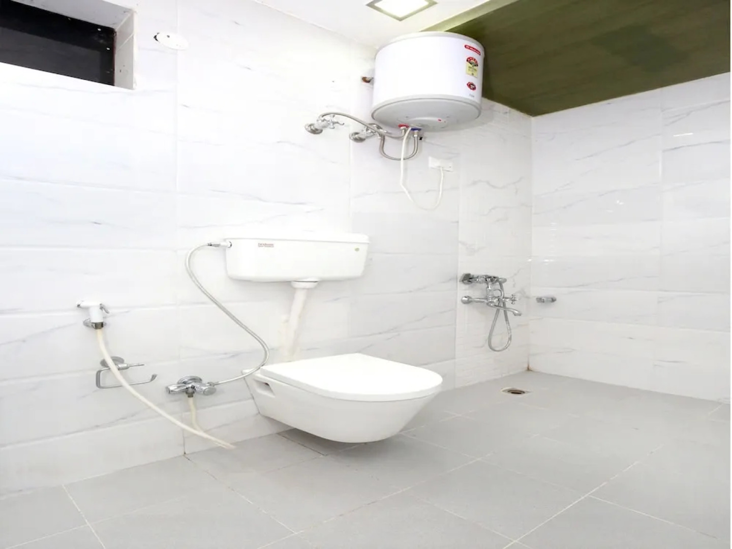 OYO 12188 Home Modern 2BHK Kalka Shimla Highway