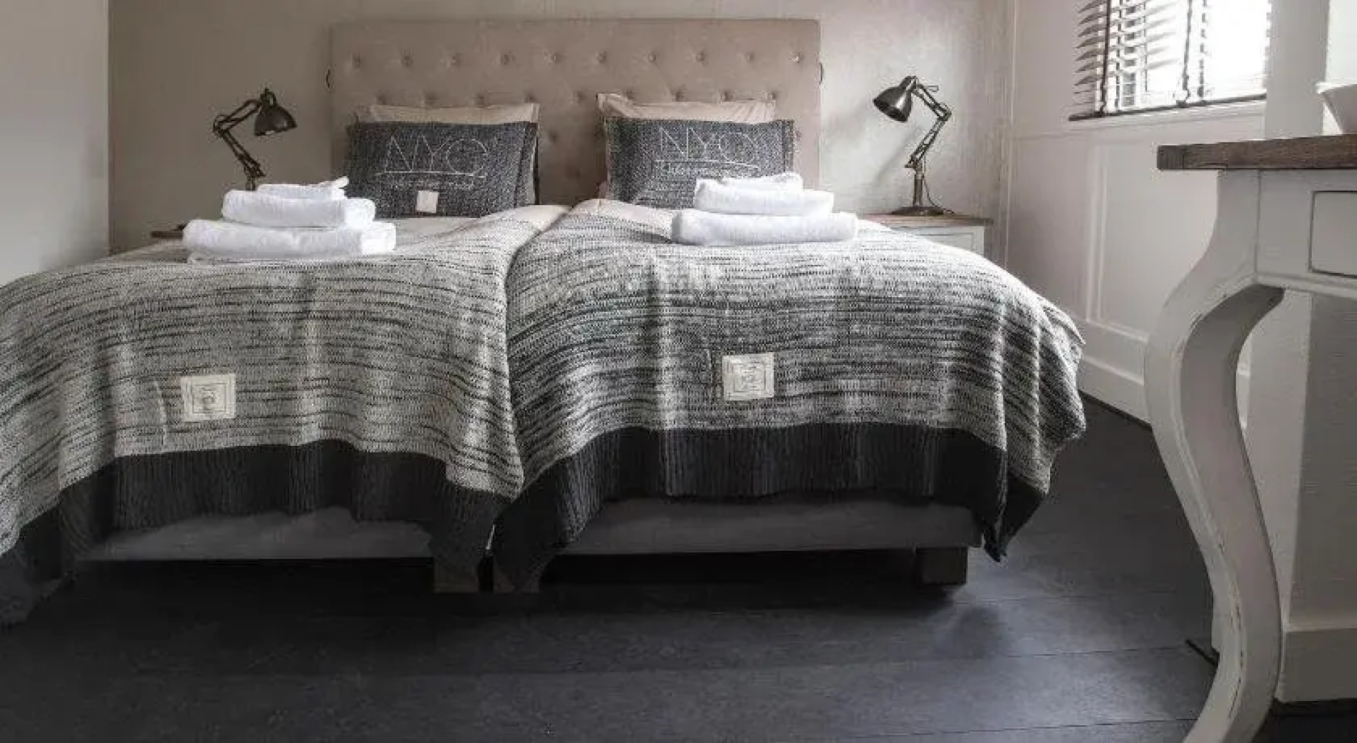 Zenzez Hotel & Lounge