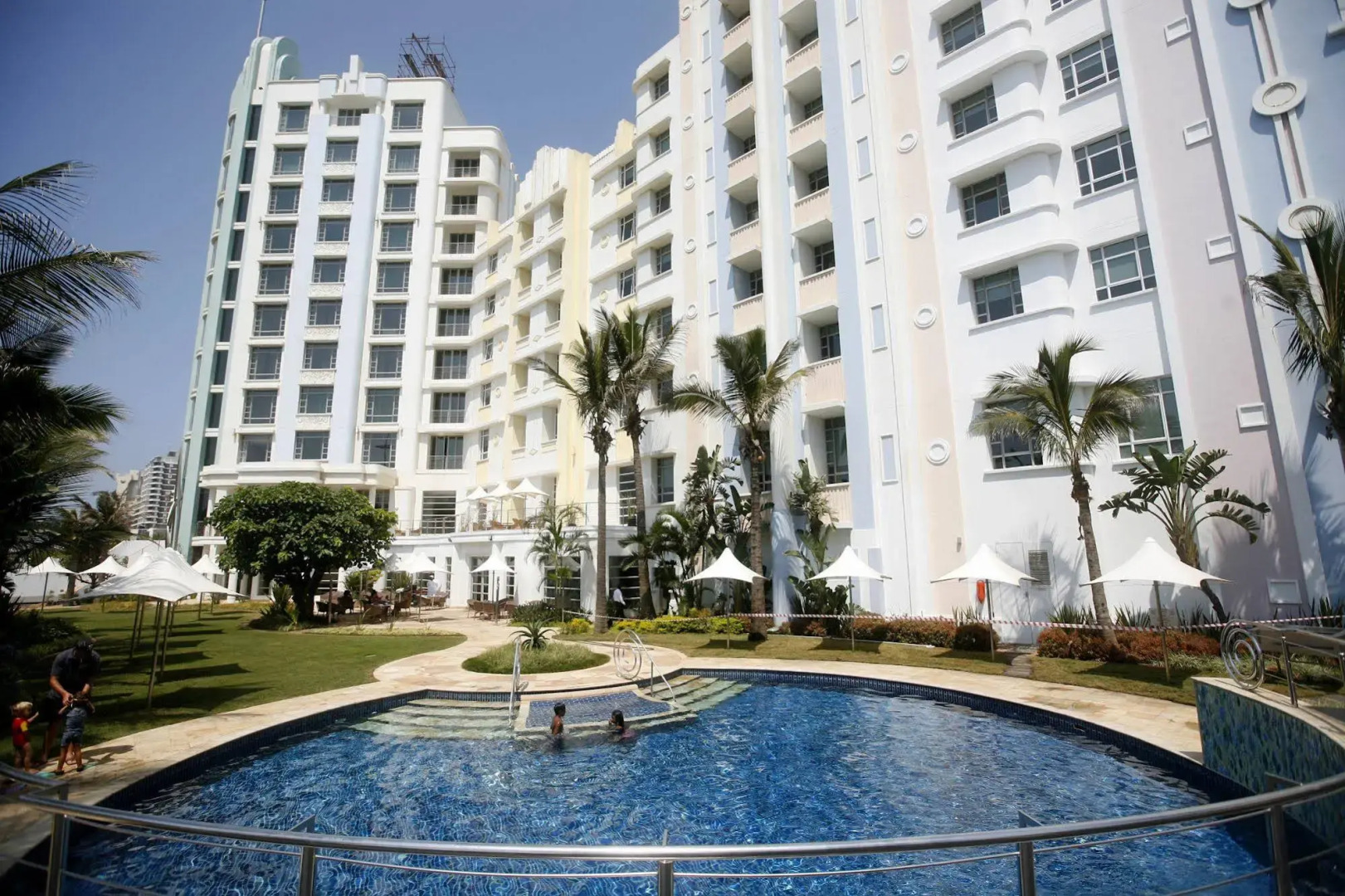 Suncoast Hotel & Towers