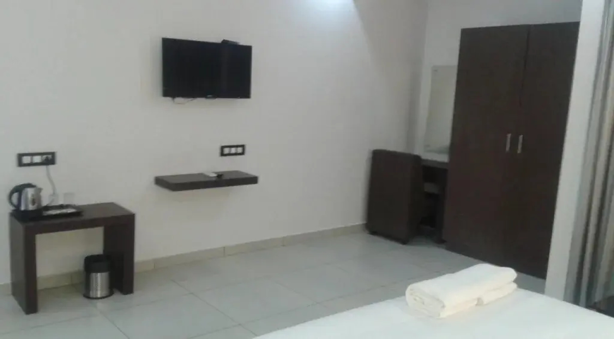 Leela Backwaters Inn