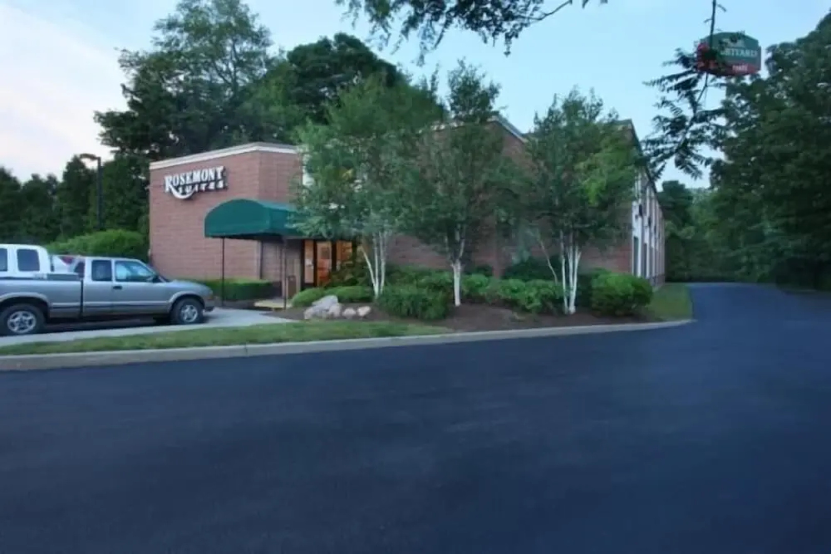 Rosemont Suites