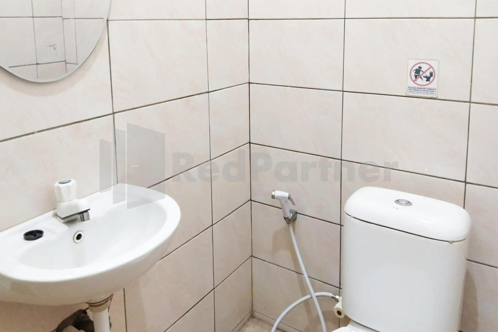 OYO 2975 House Of Mahira Syariah