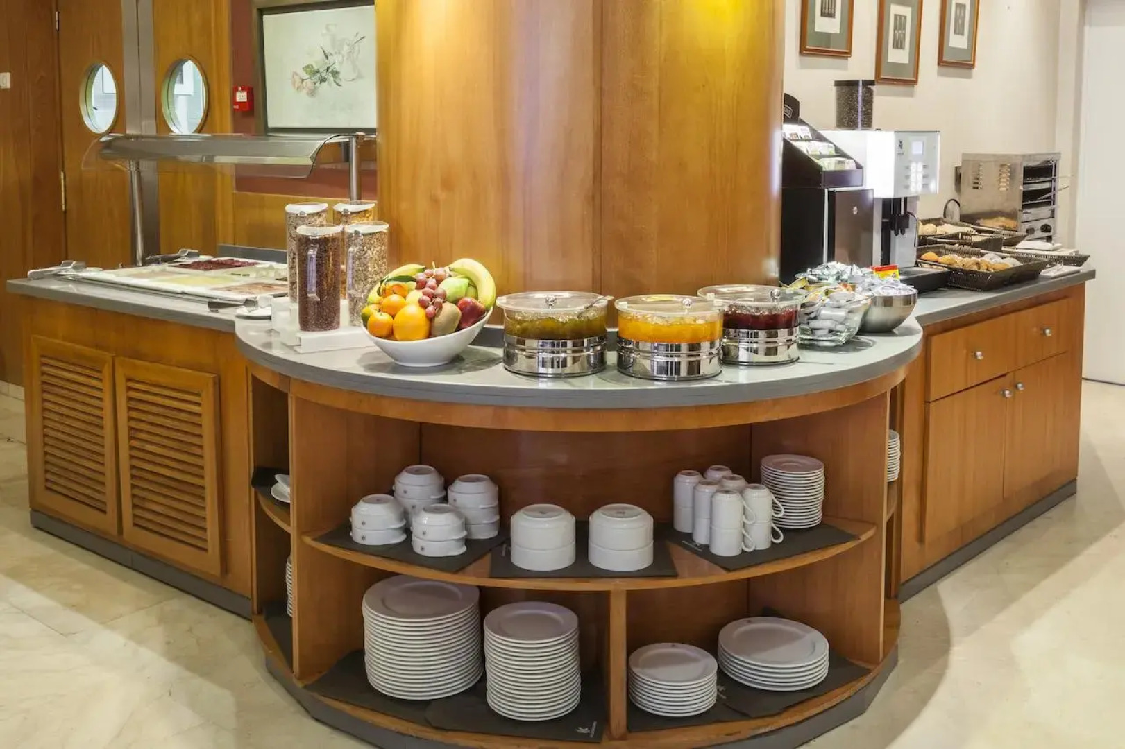 Catalonia Excelsior Hotel