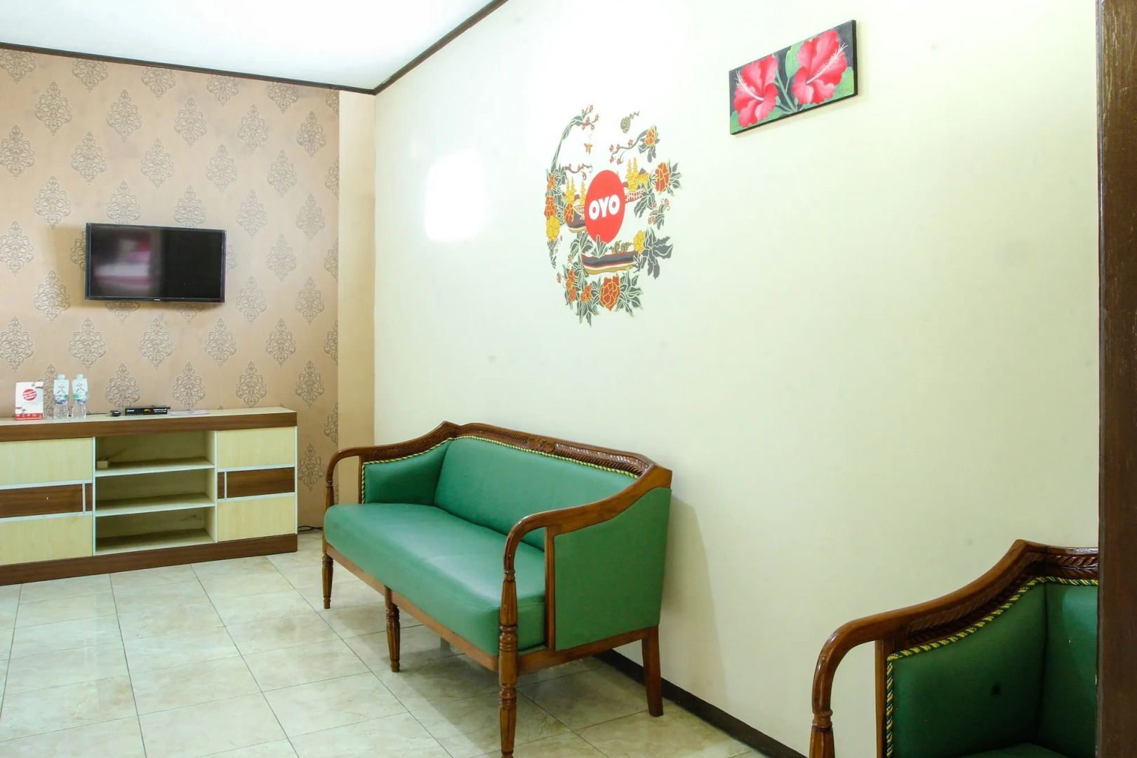 OYO 677 Rianes Family Guest House