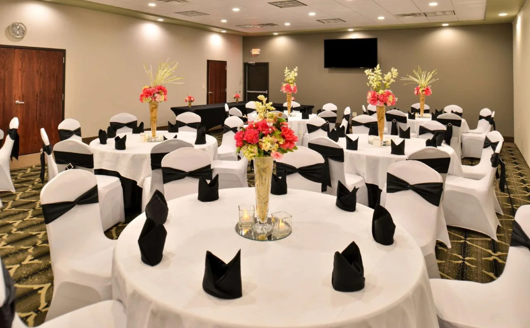 Cottonwood Inn and Conference Center