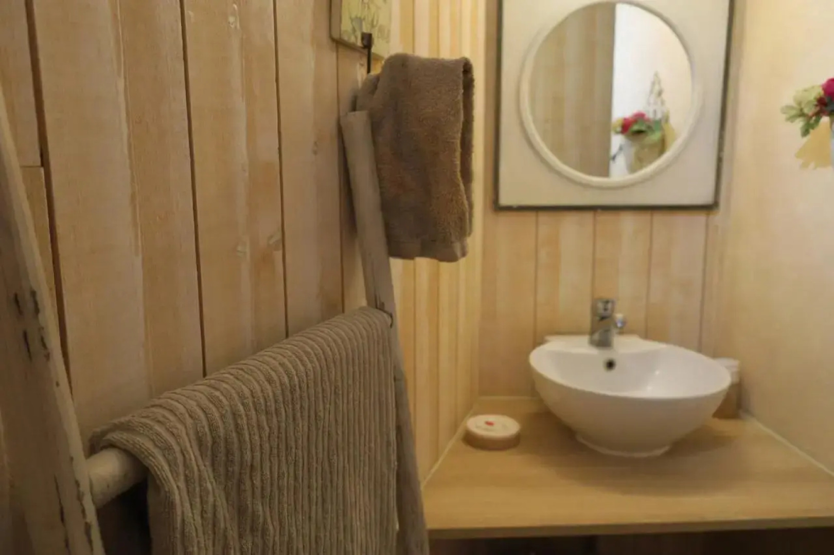 La Naomath et D-Day Kota Hébergement Insolite