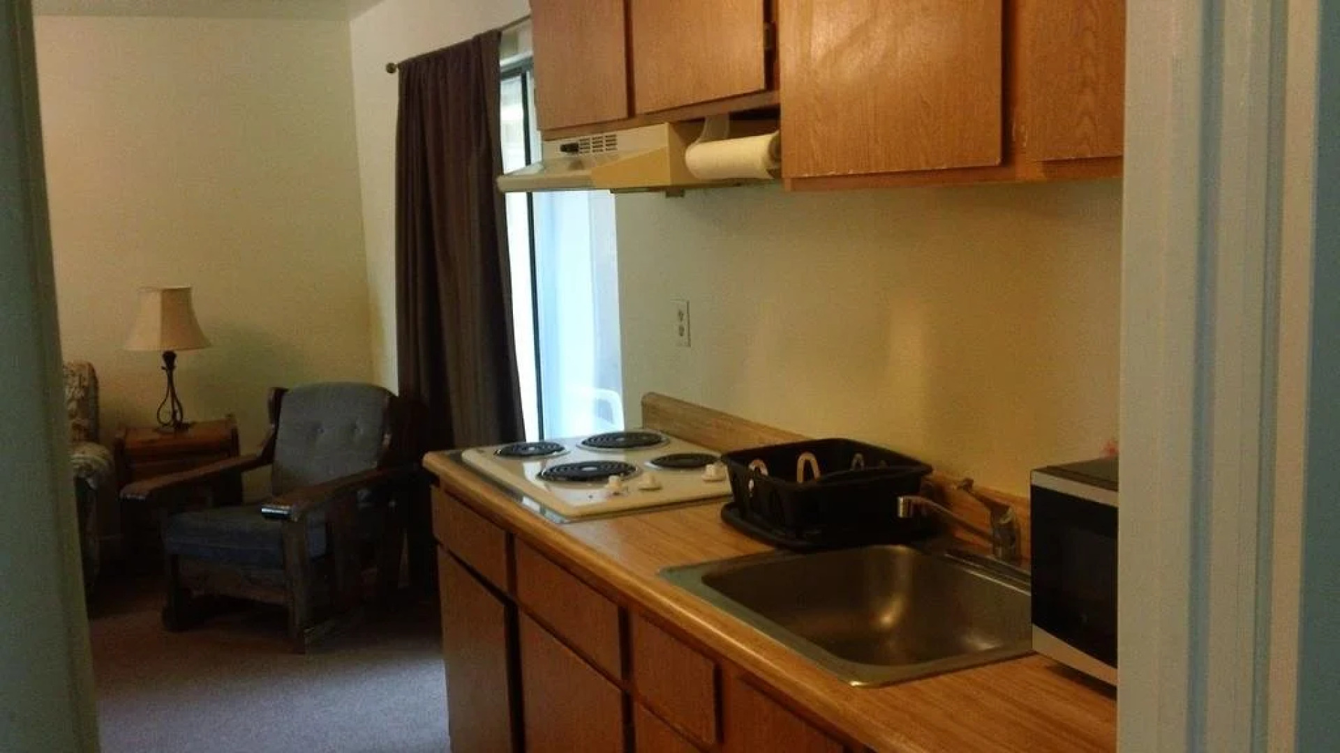 Bonnie Springs Motel and Resort