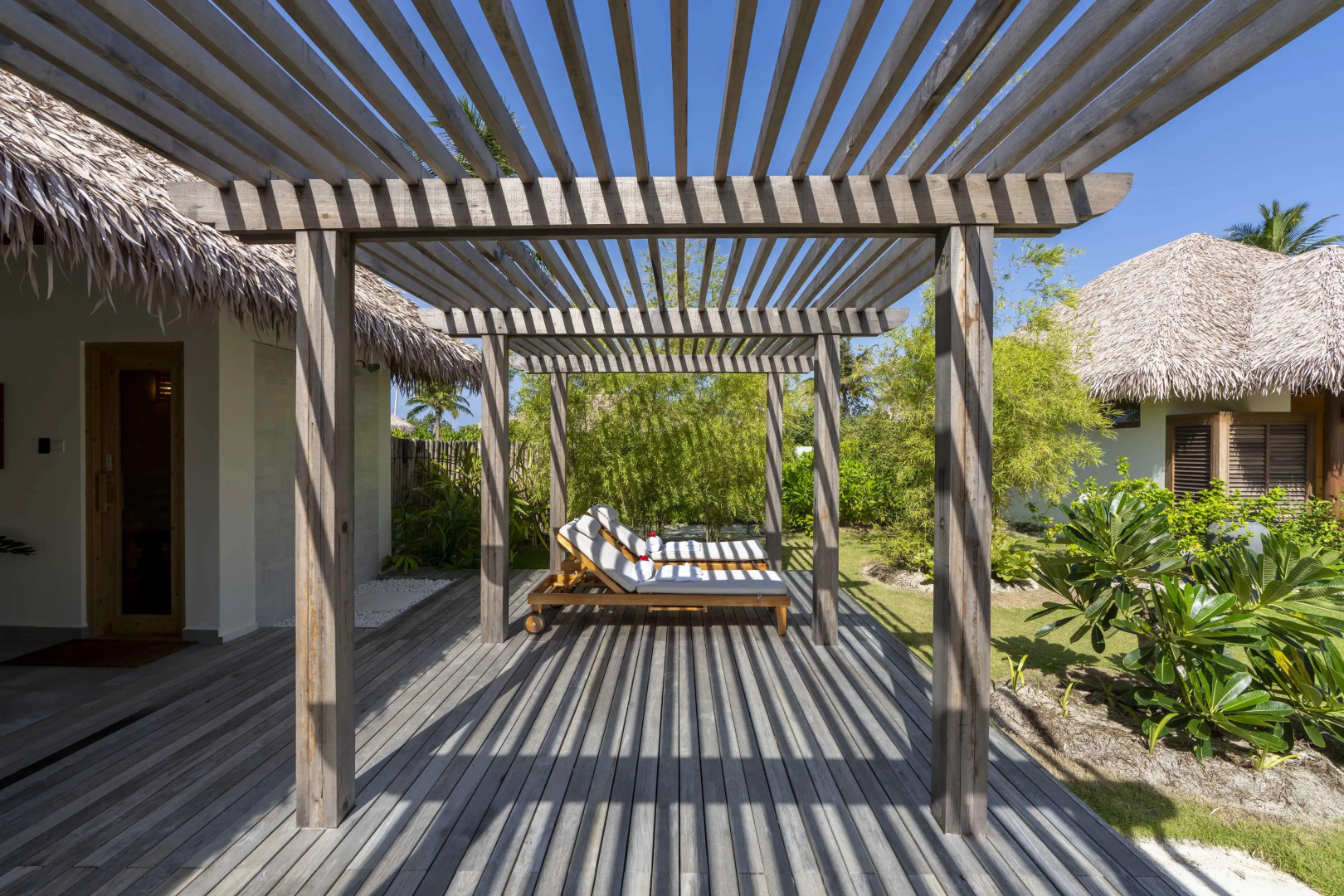 Курорт Melia Whale Lagoon Maldives   