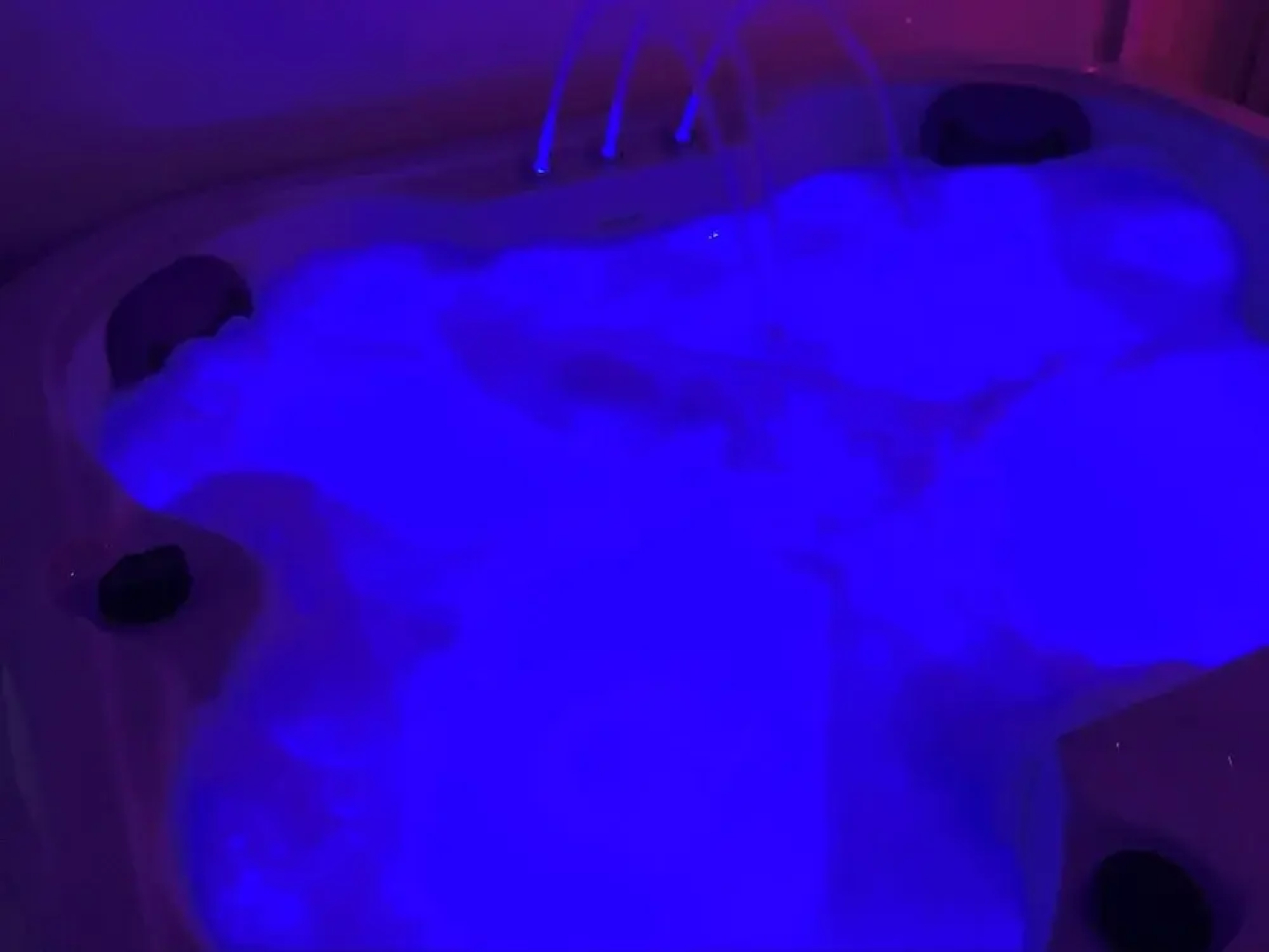 Perfect Couple Retreat To Relax With Hot Tub&sauna