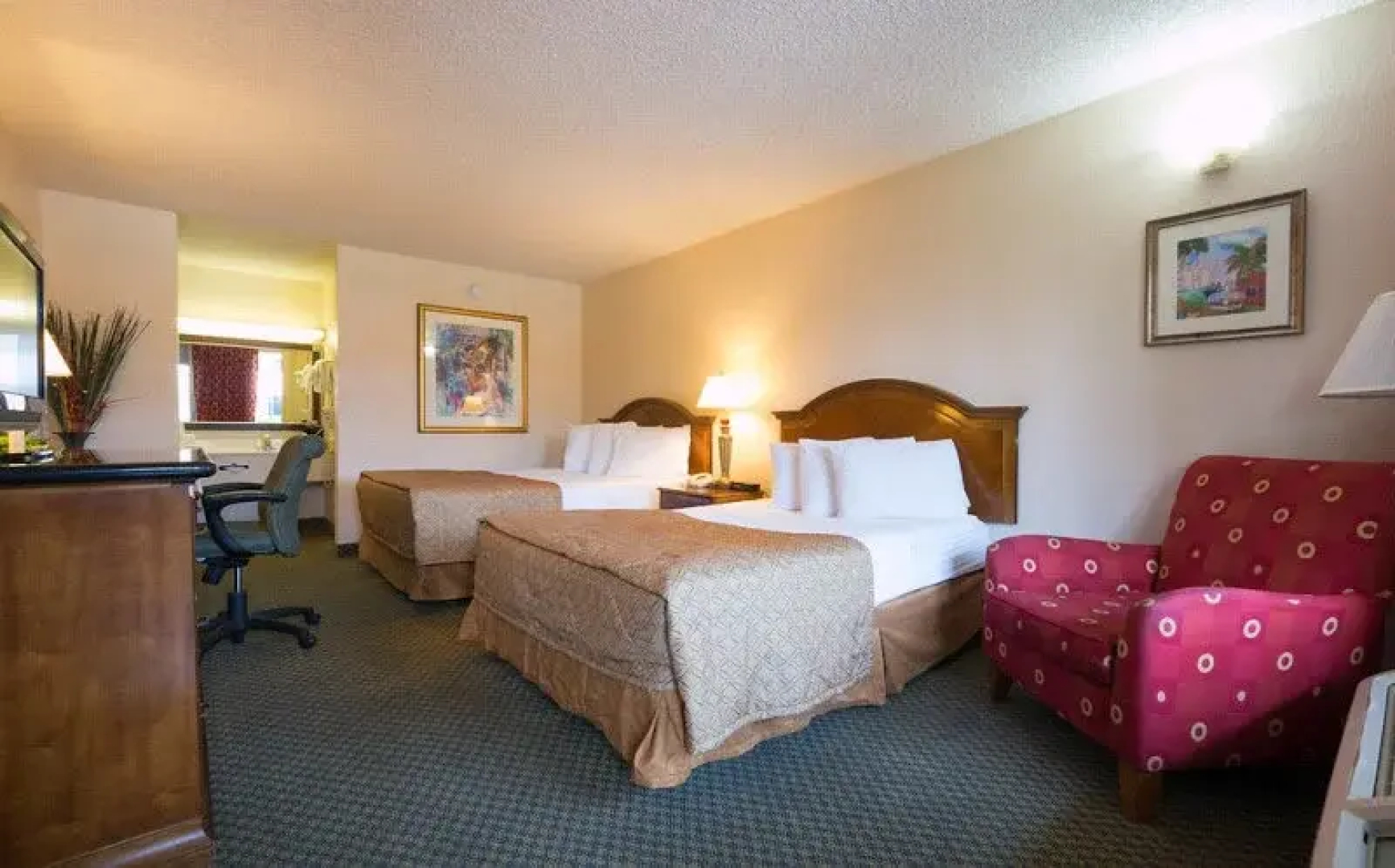 Vista Inn & Suites Tampa