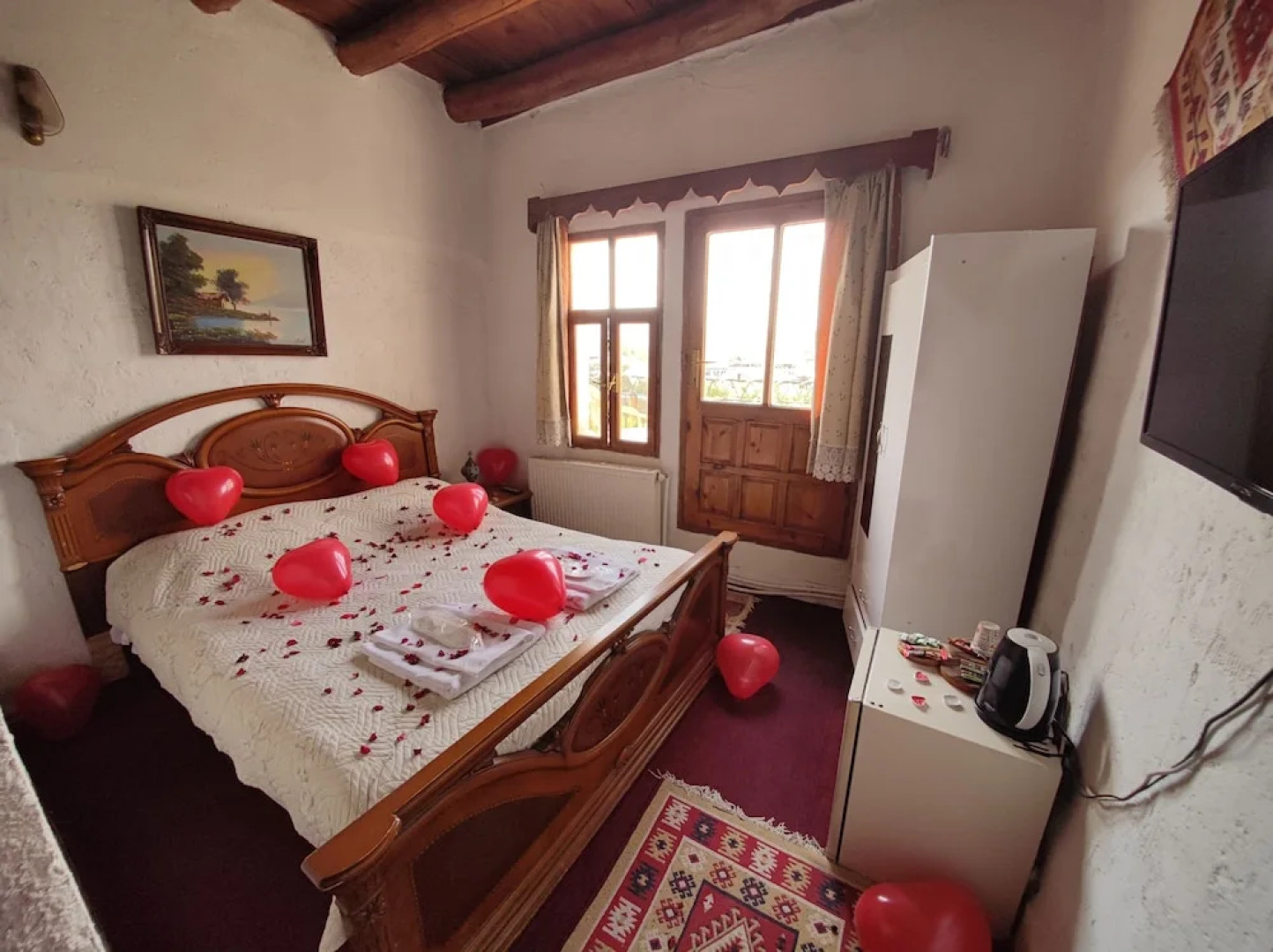 Unicorn Cave Hotel