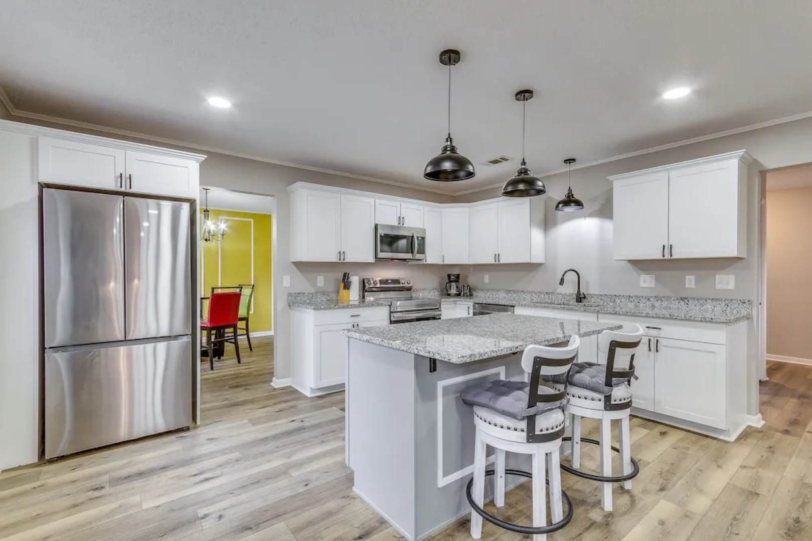 Pensacola Home w/ Private Yard: 7 Mi to Downtown!