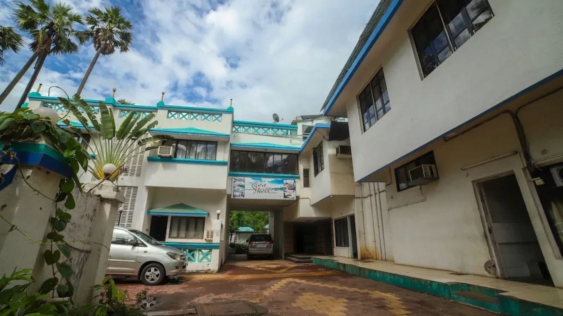 Seashell Beach Resort