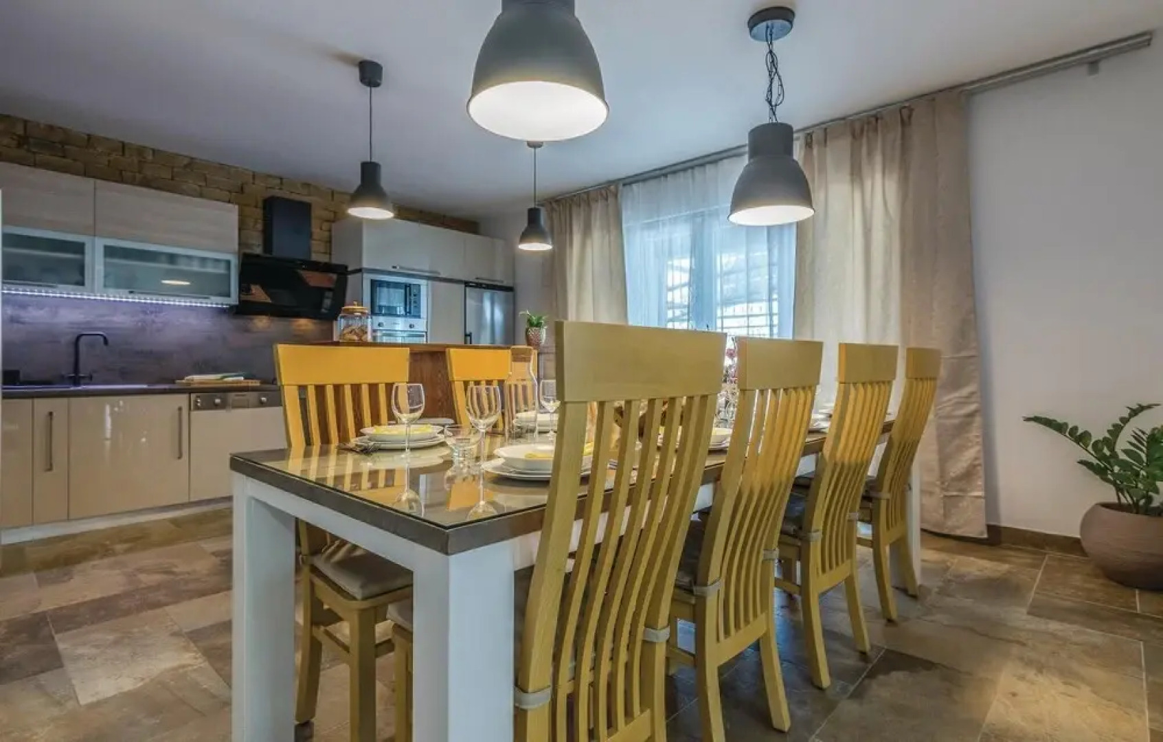 Beautiful Home in Pridraga With Wifi and 8 Bedrooms