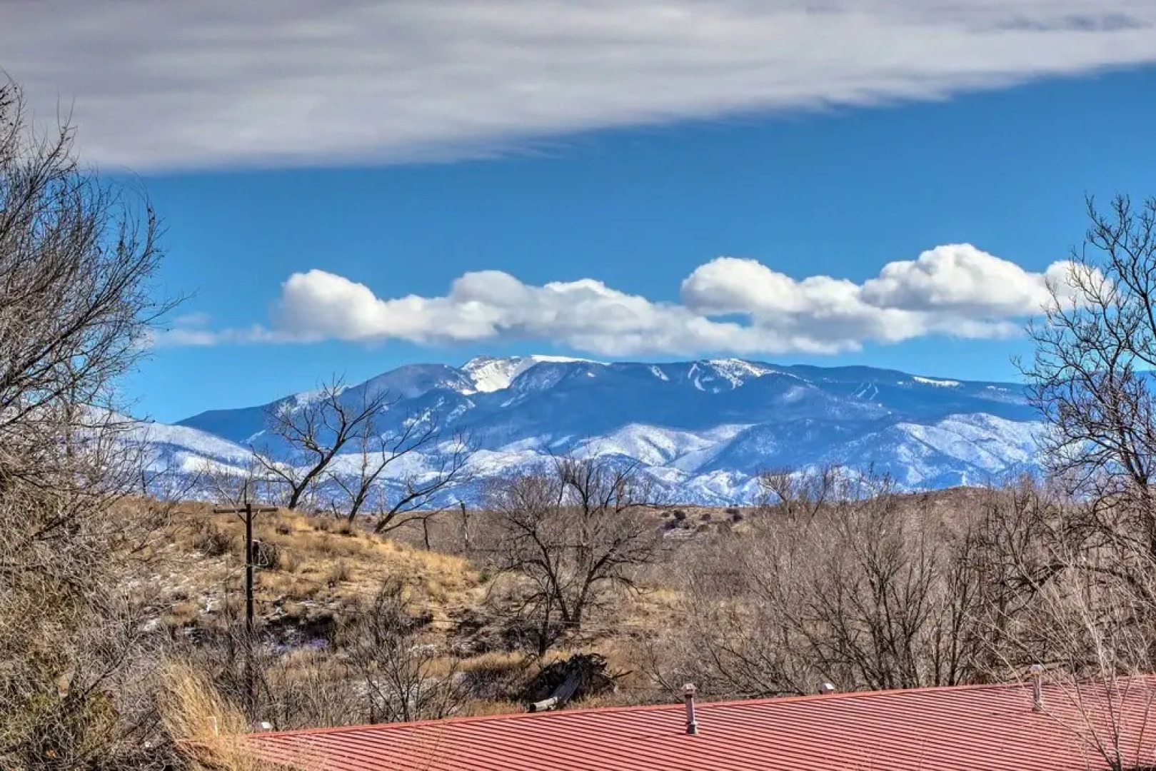 Santa Cruz Home w/ Mountain Views!