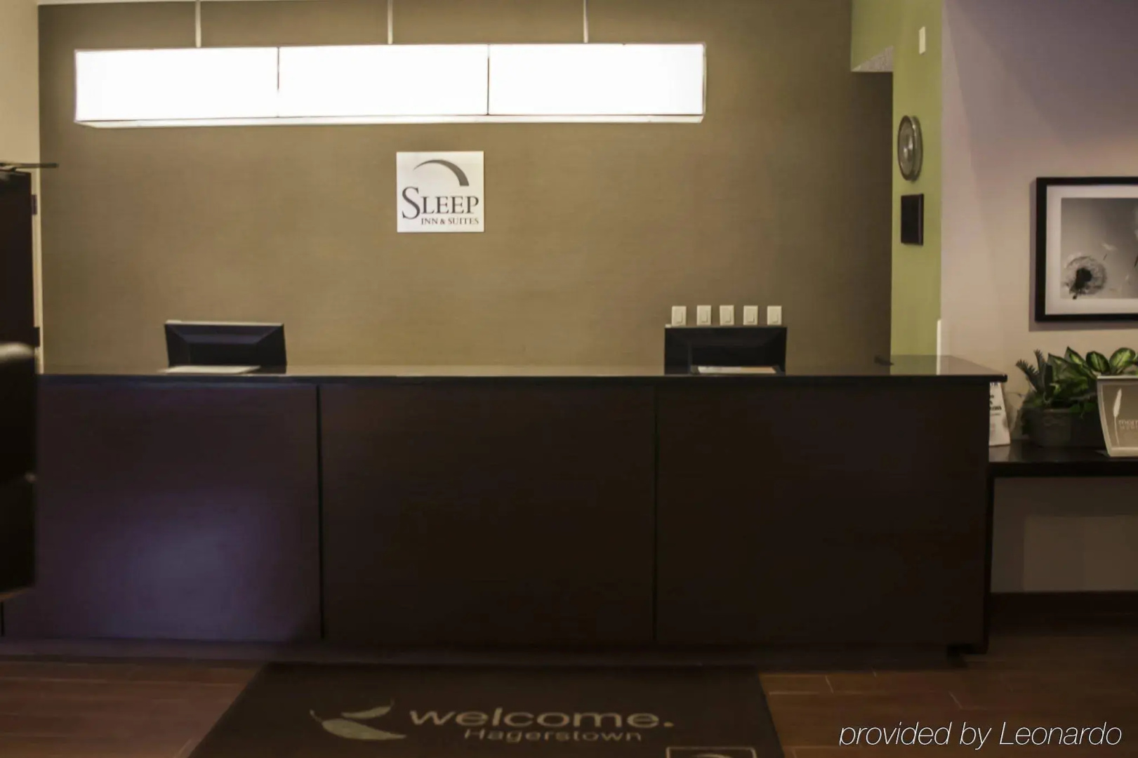 Sleep Inn & Suites