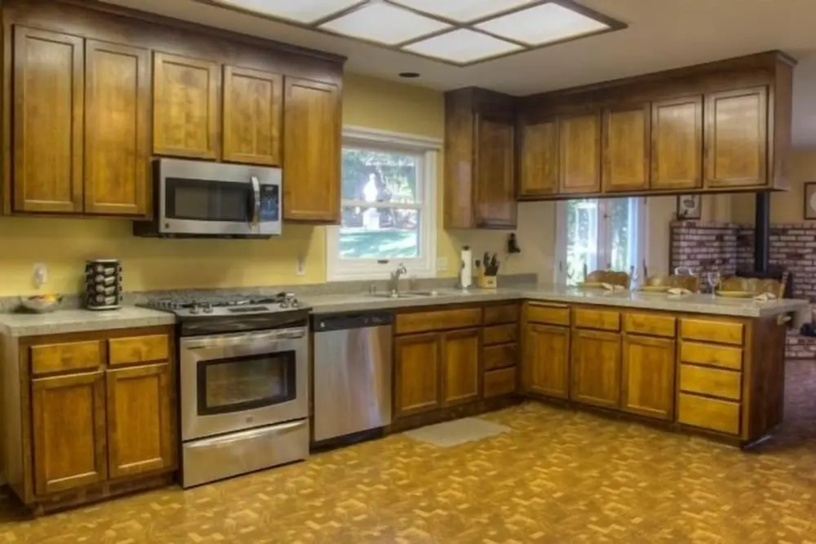 Historic Petaluma Vacation Rental on 1860s Farm!