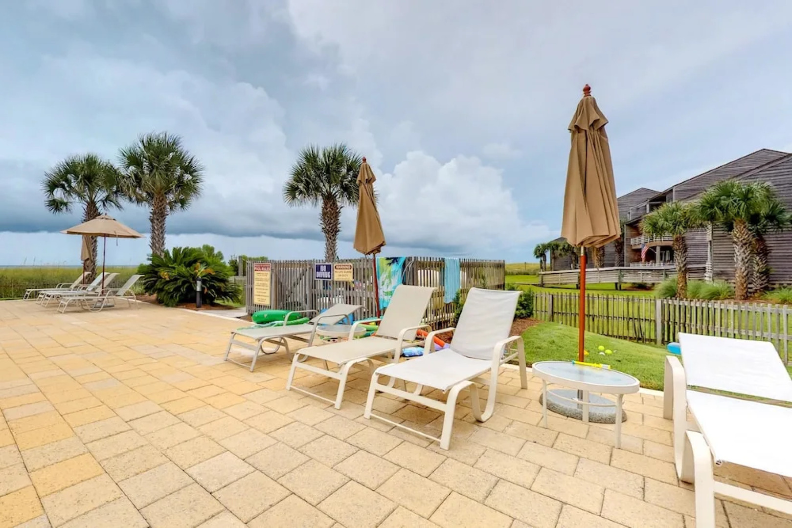 Needle Rush Point Condos