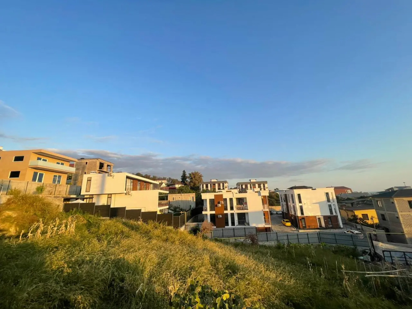 Марсель с бассейном