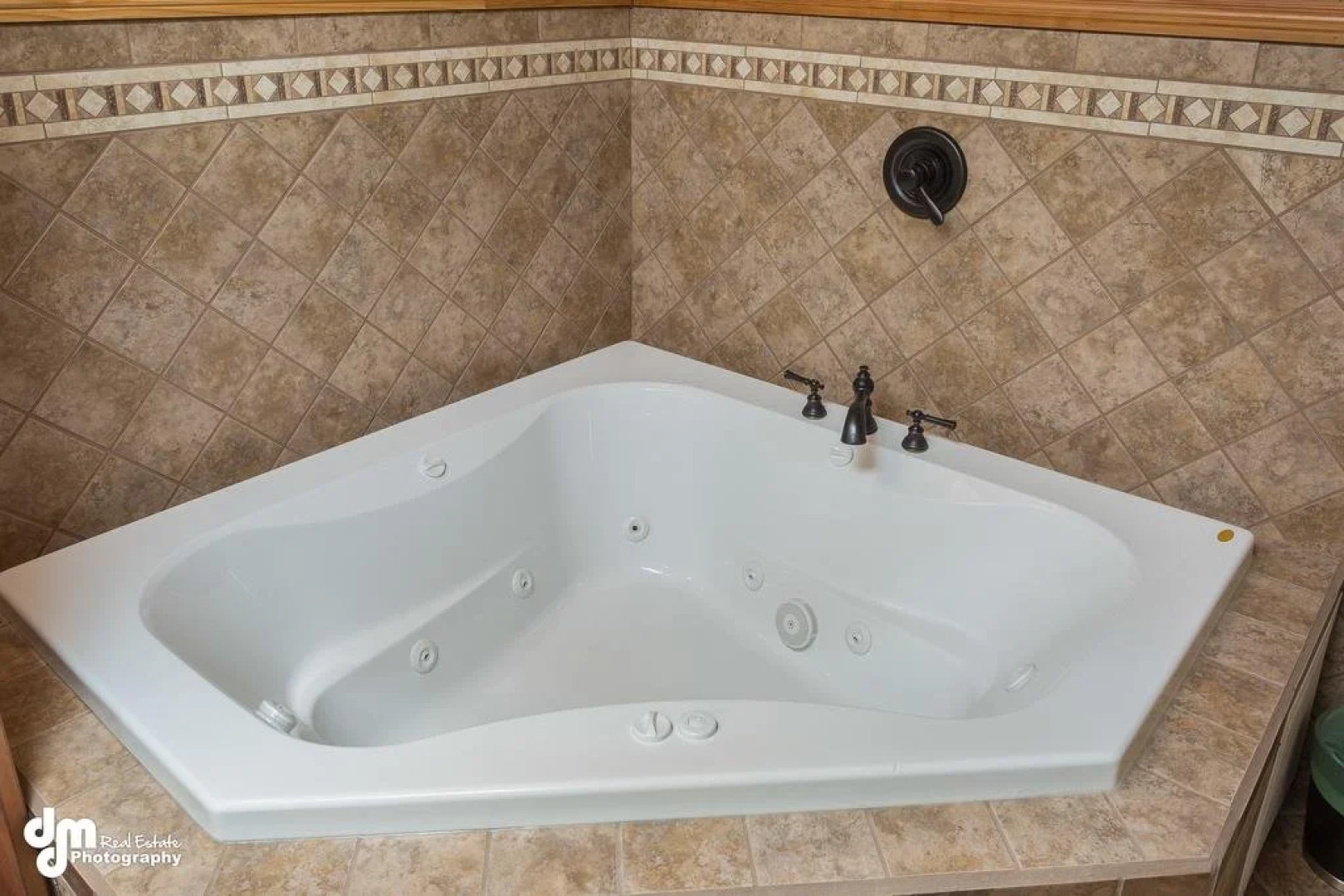 Alaska Knotty Pine B&B