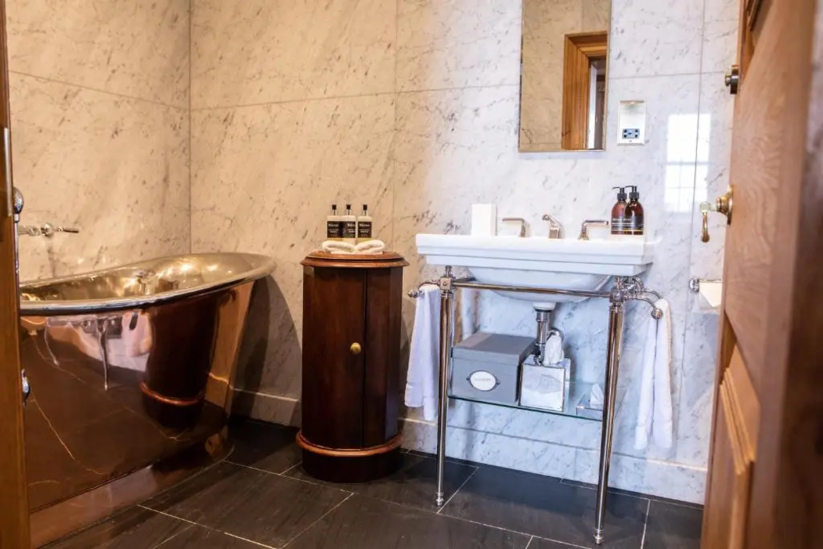 Mingary Castle - Restaurant with Rooms