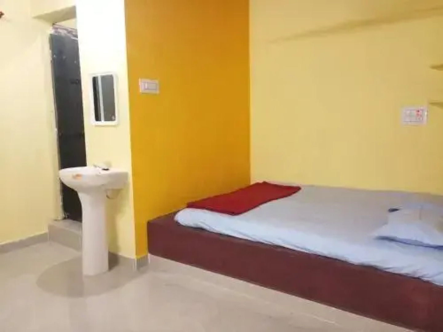 Vista Rooms at Venu Guest House