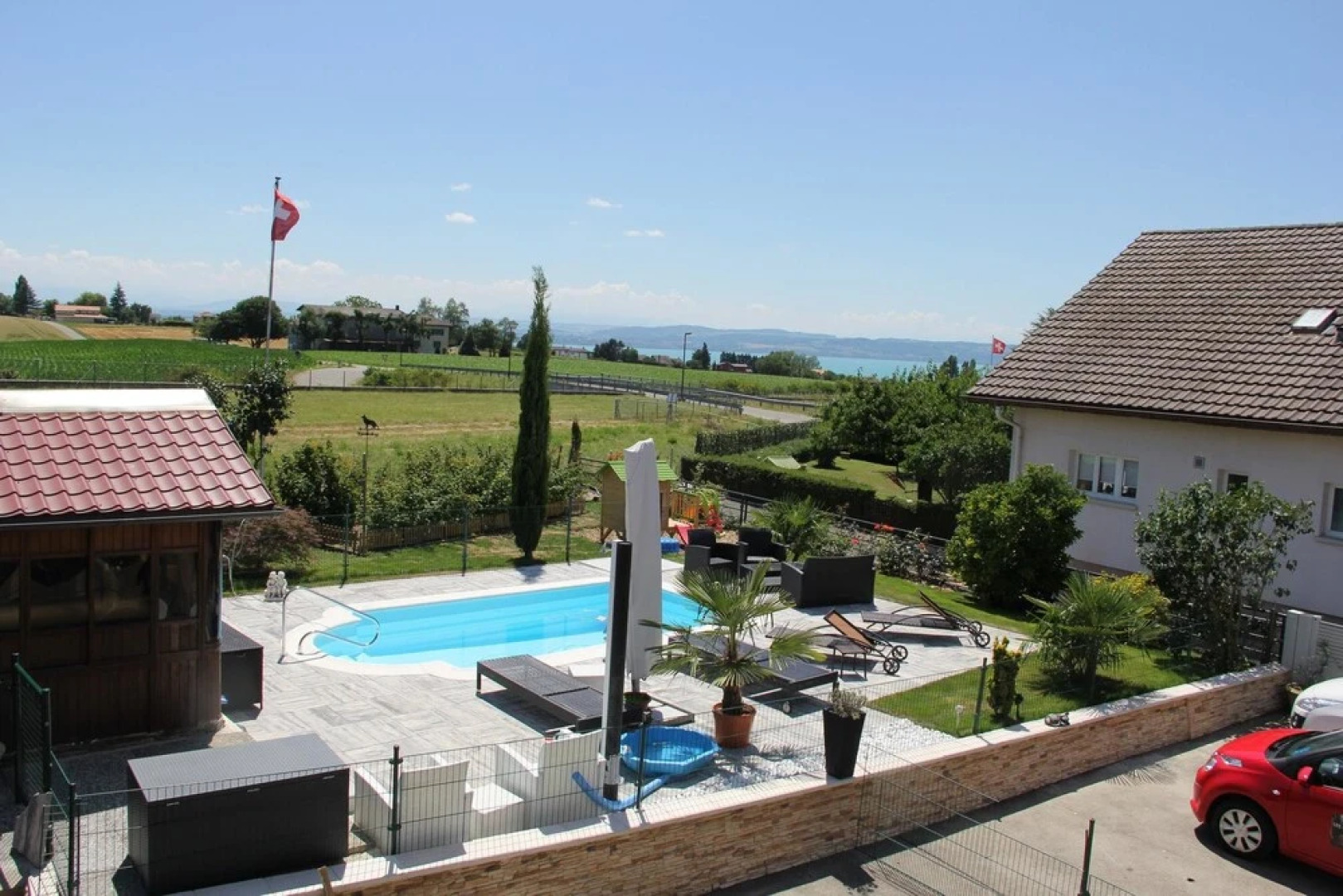 Studio in Bevaix, With Pool Access, Enclosed Garden and Wifi