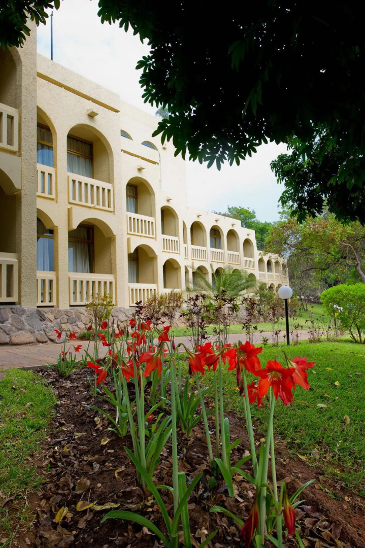 Victoria Falls Rainbow Hotel