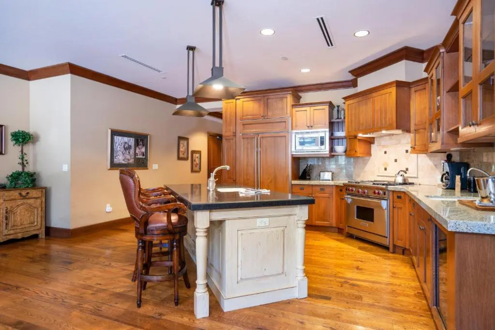 Reduce Rates w/ Skating Rink View in Northstar Village! Great Bear 404