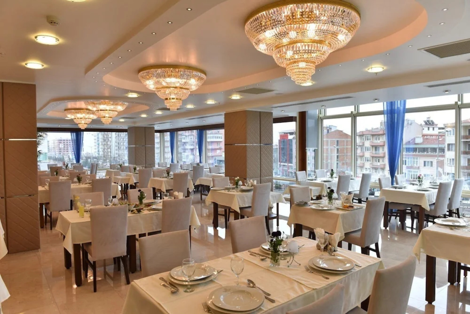 Ozgobek Ronesans Hotel De Luxe