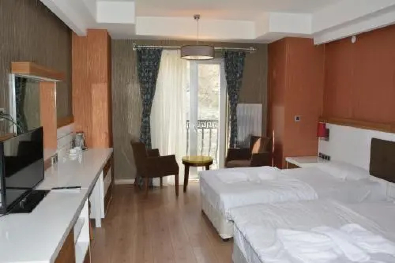 Mirava River Suites Hotel