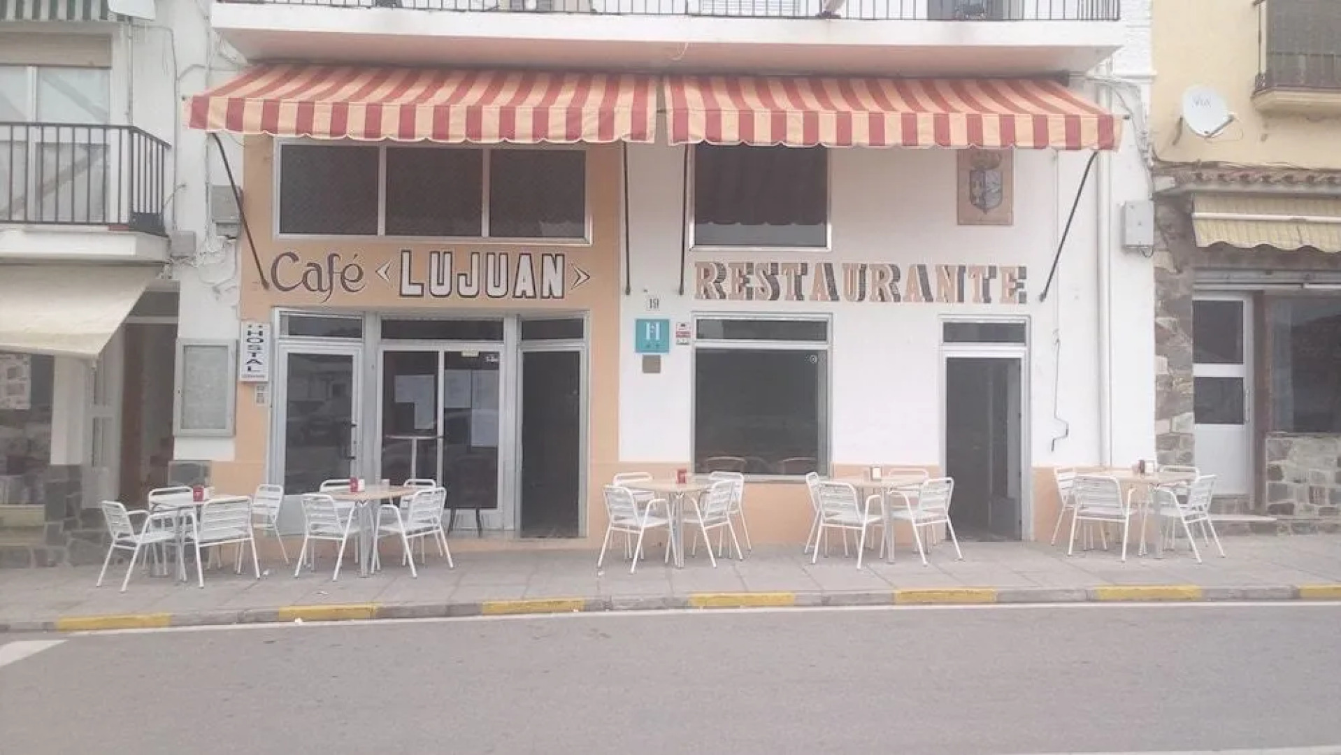 Hostal Restaurante Lujuan