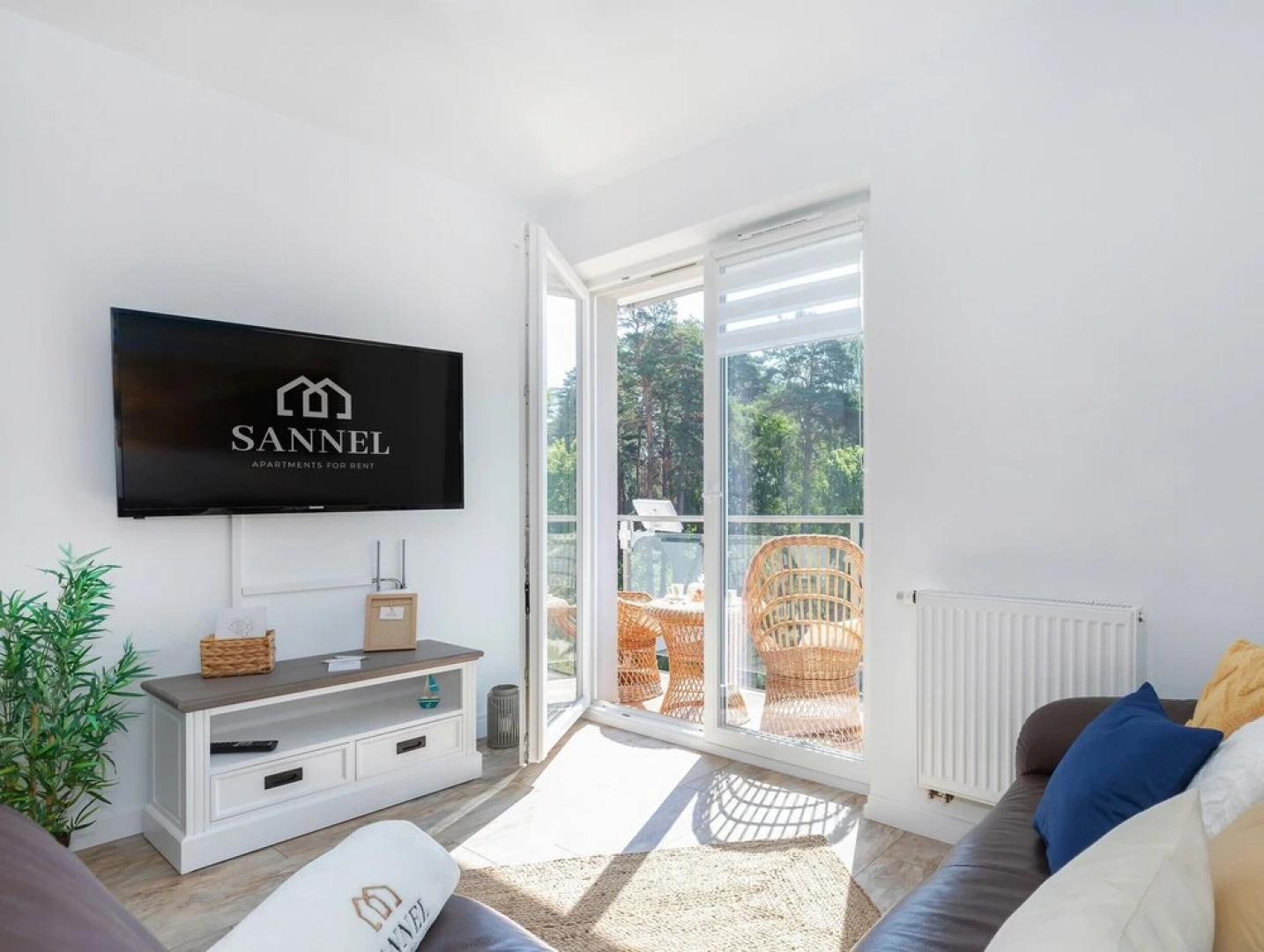 Apart 5 by Villmaris