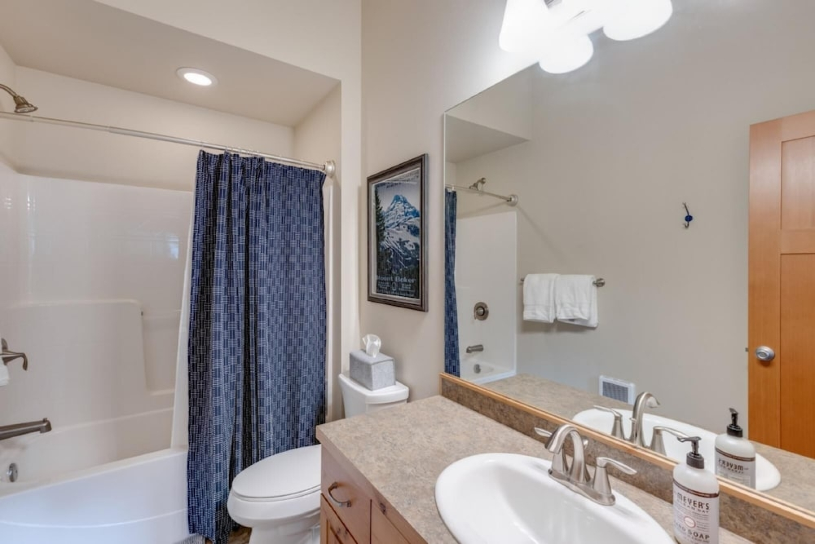 Mt Baker Lodging Condo 64 - Sleeps 4