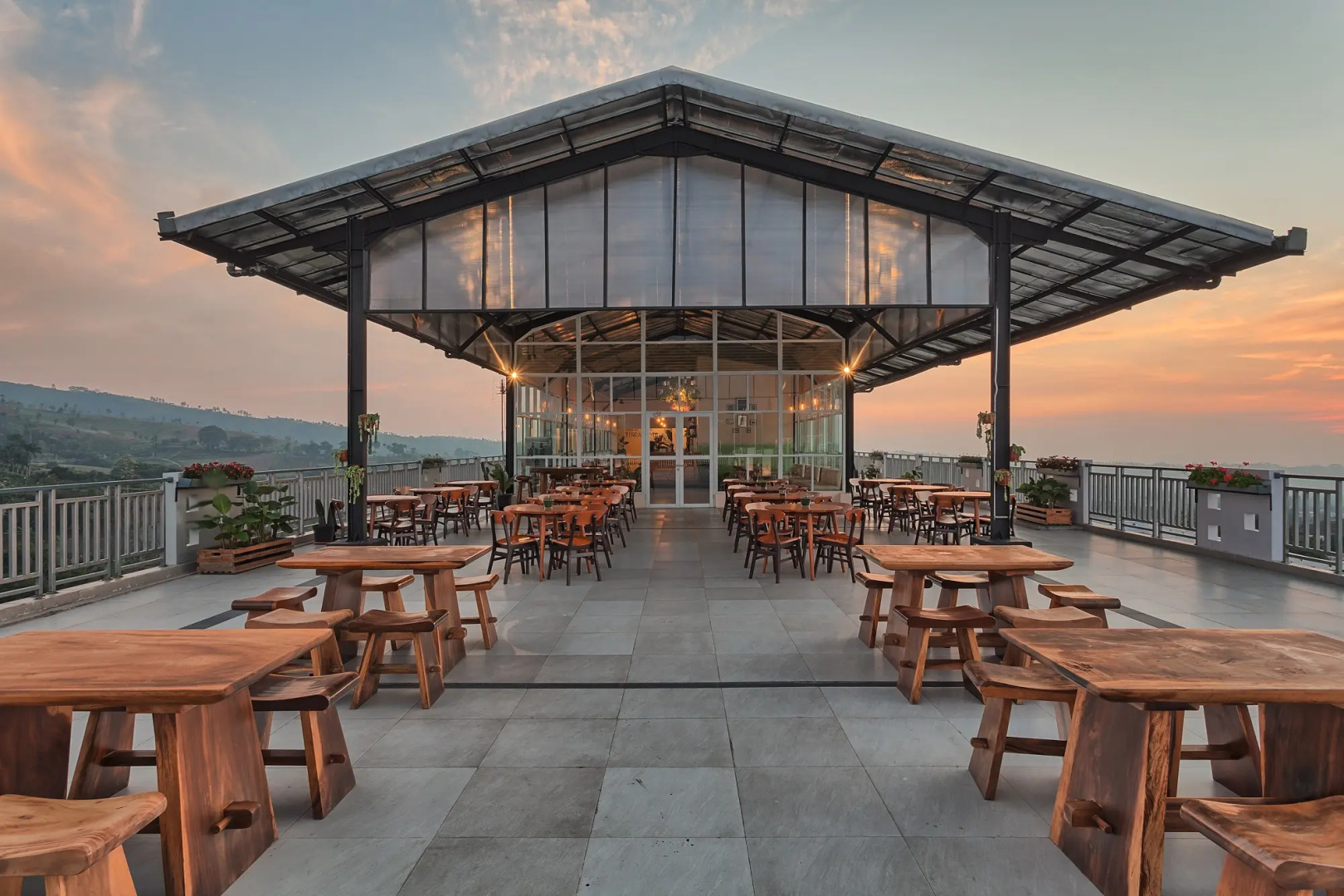 Le Eminence Puncak Hotel Convention & Resort