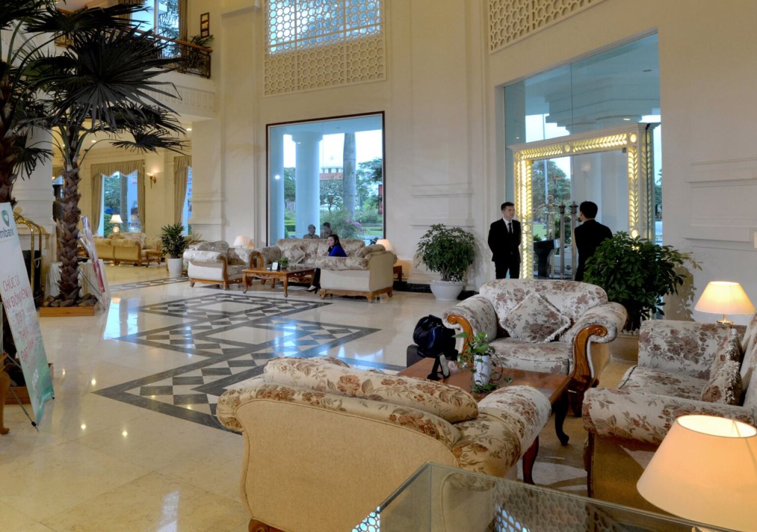 Pearl River Hotel & Apartment